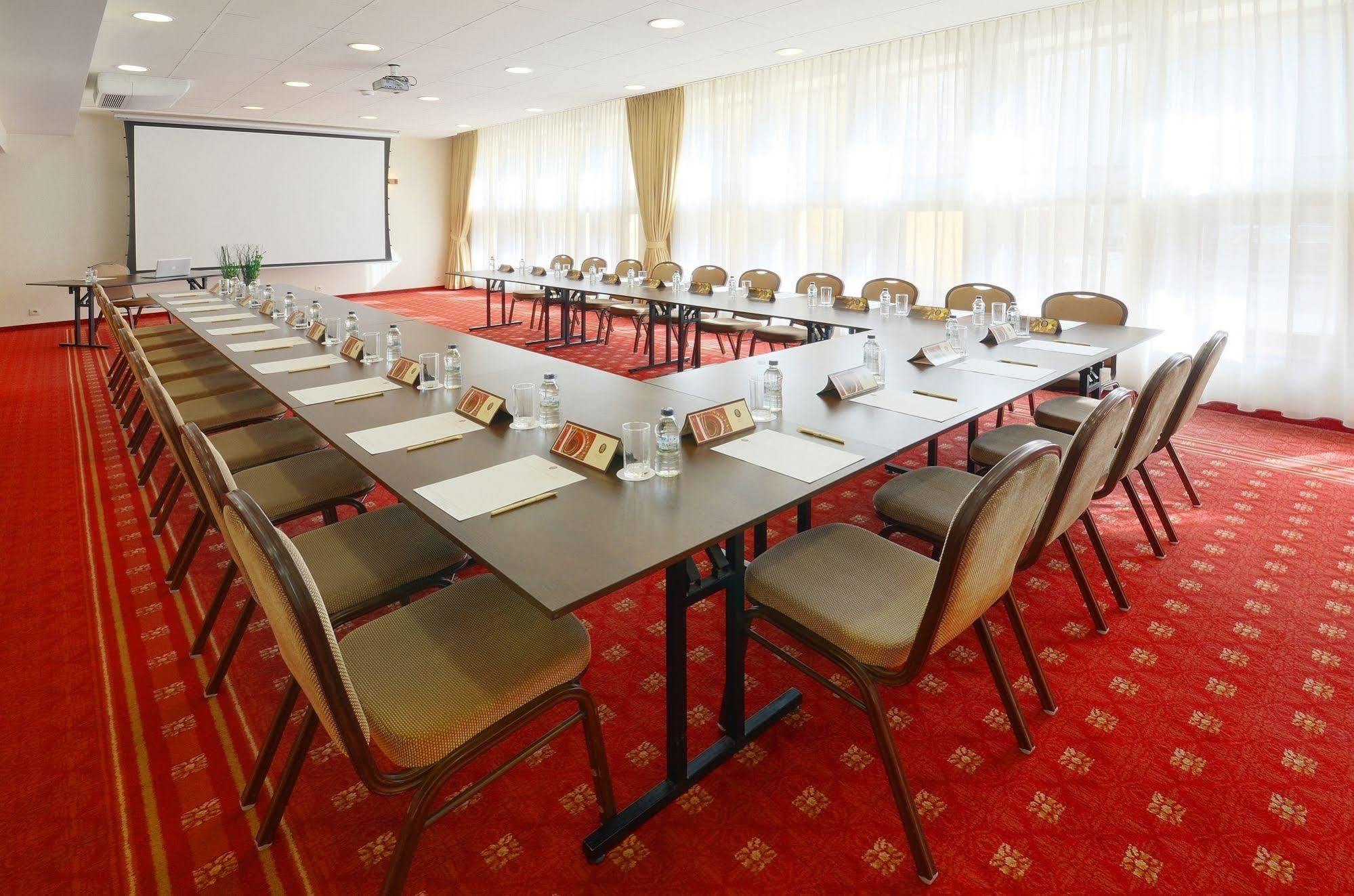 Hotel Wolne Miasto Old Town Гданск Екстериор снимка
