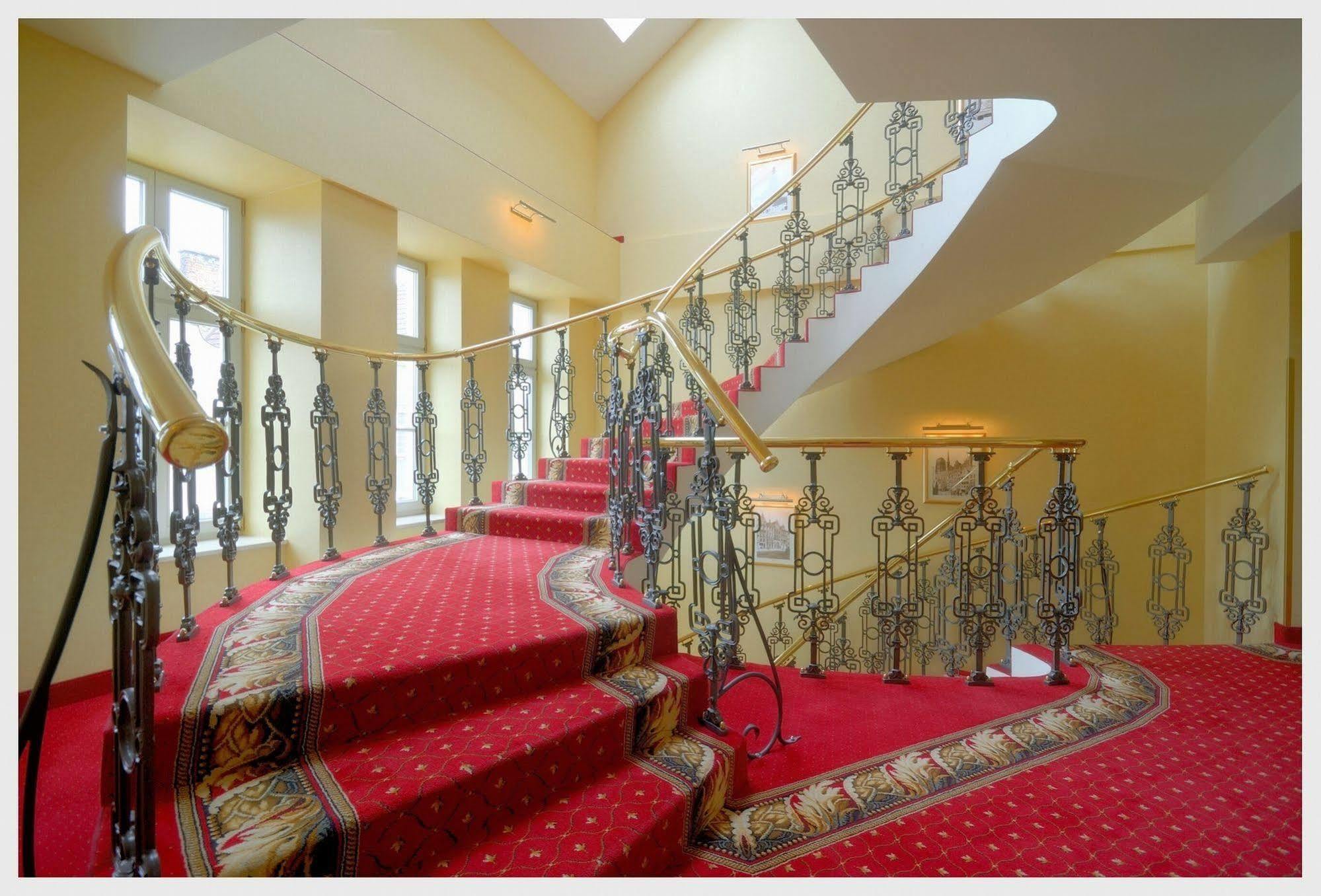 Hotel Wolne Miasto Old Town Гданск Екстериор снимка